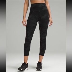 Lululemon Wunder Train high rise tight 23” size 6